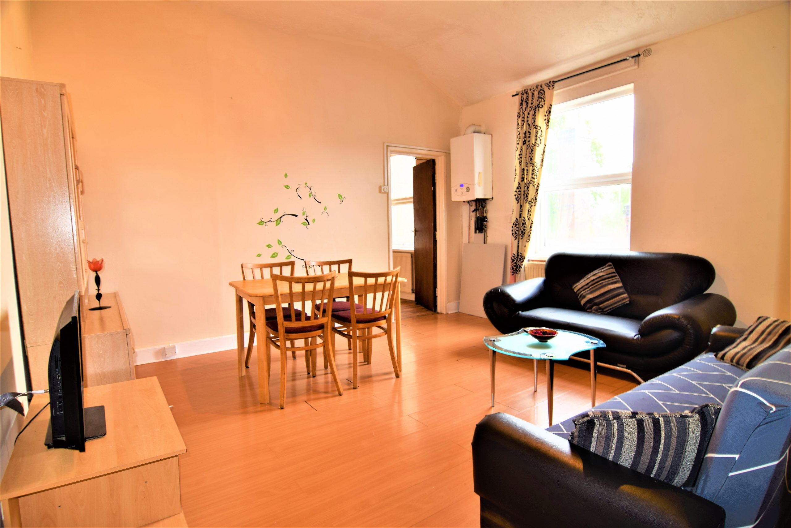 Private Apartment Manu's Place